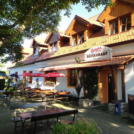 Pension&Restaurant U Koňské dráhy Holkov Velešín Bagian luar foto