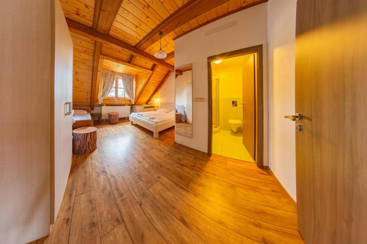 Pension&Restaurant U Koňské dráhy Holkov Velešín Bagian luar foto
